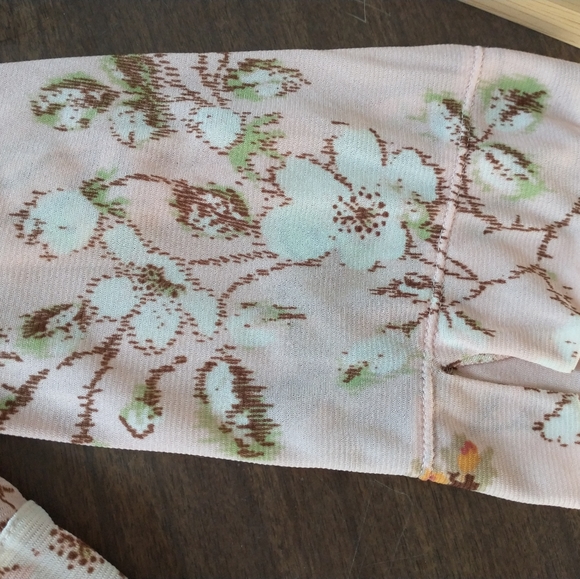 Women's i.e.relaxed sheer floral blouse Size Large - Picture 7 of 8